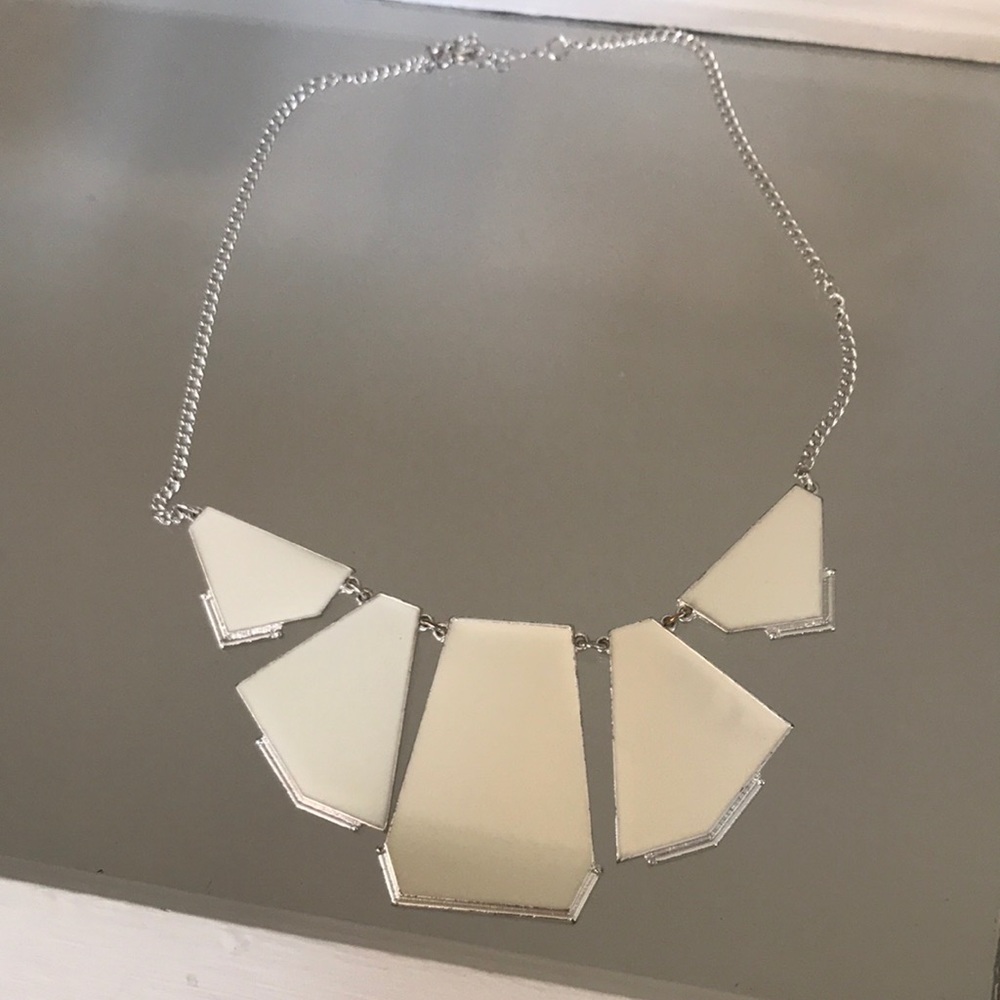 White and silver statement necklace